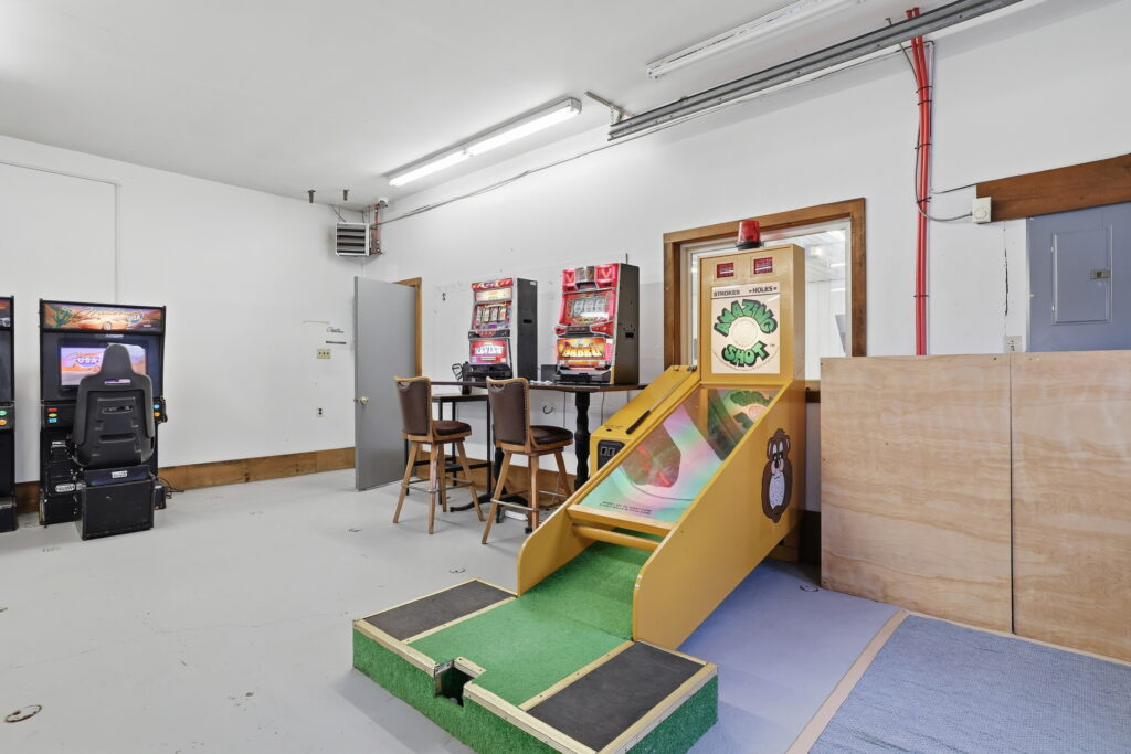 Ultimate Arcade Cresco Poconos